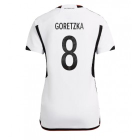 Damen Fußballbekleidung Deutschland Leon Goretzka #8 Heimtrikot WM 2022 Kurzarm